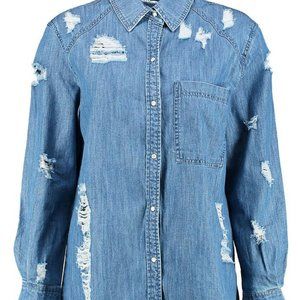 Boohoo Womens Ellie Oversized Ultra Distressed Denim Shirt Color Blue Size US 2